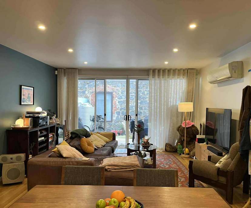 Unfurnished room in a share house