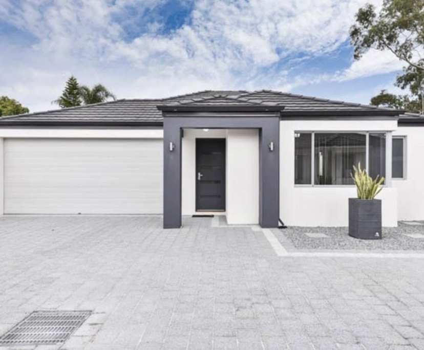 Unfurnished room with own bathroom