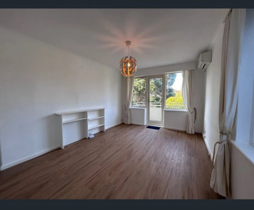 Unfurnished room in a flatshare