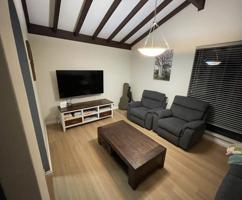 2 Rooms for Rent in Beldon, Perth 250, Flexible w...