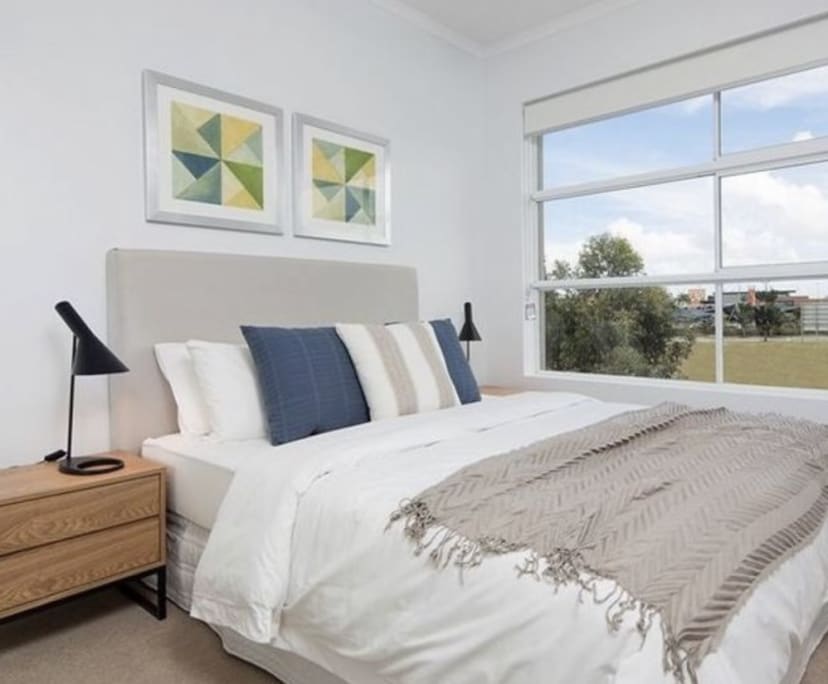 Unfurnished room with own bathroom