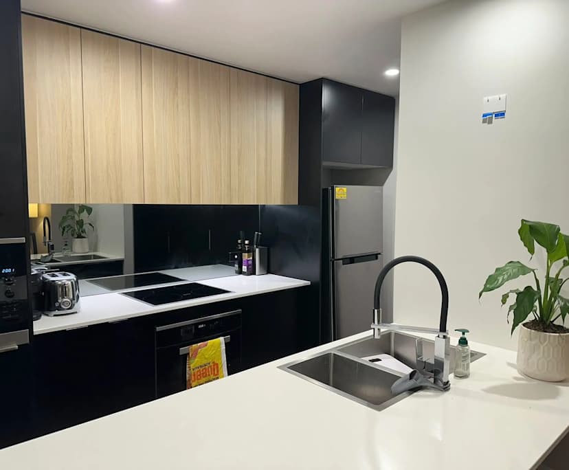 Unfurnished room with own bathroom