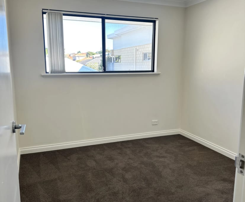 Unfurnished room with own bathroom