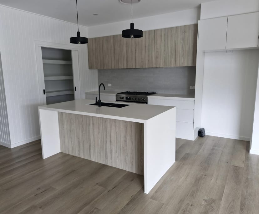 propertyImage