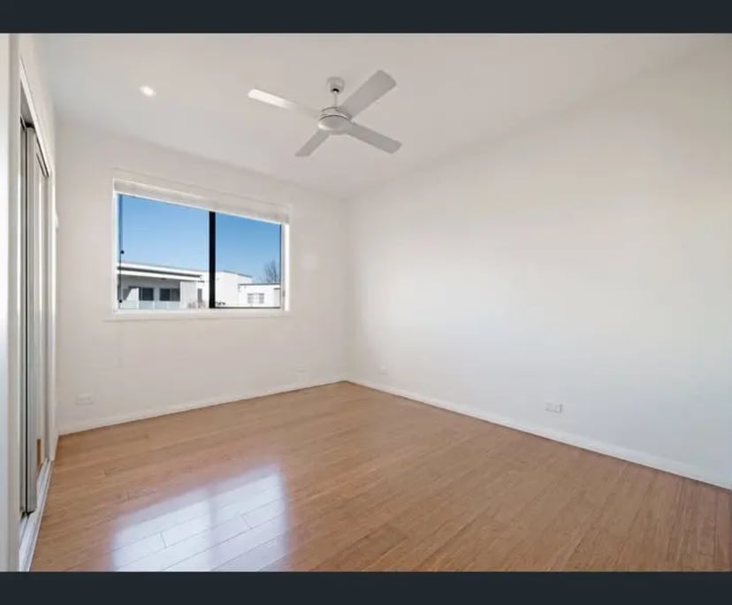 Unfurnished room with own bathroom