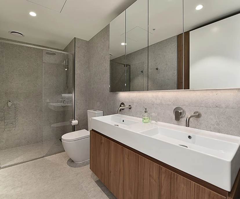 $1,050, Whole-property, 2 bathrooms, Melbourne VIC 3000