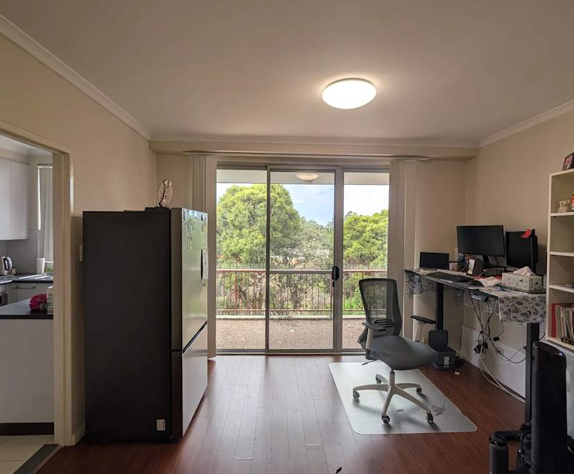 $300, Flatshare, 2 bathrooms, Liverpool NSW 2170