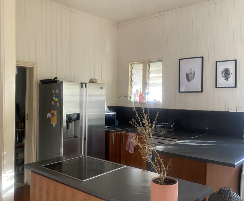 $330, Share-house, 3 bathrooms, Kangaroo Point QLD 4169
