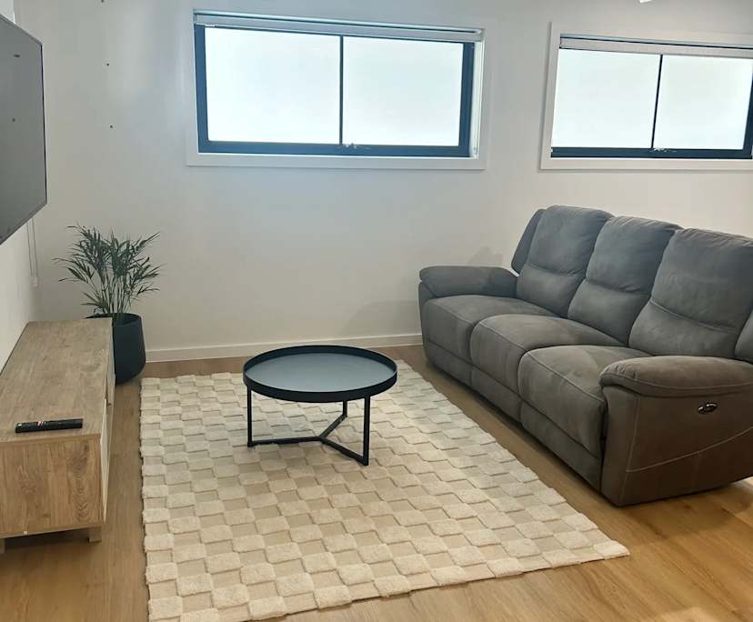 Furnished room granny flat for rent