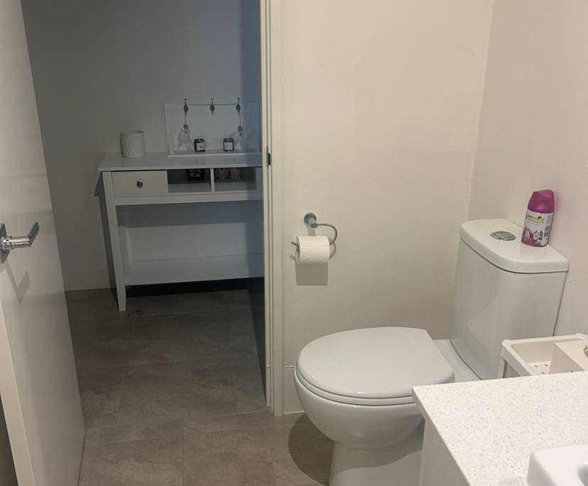 Furnished room with own bathroom