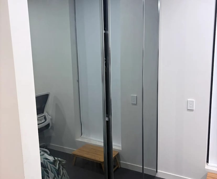 Furnished room with ensuite in a flatshare