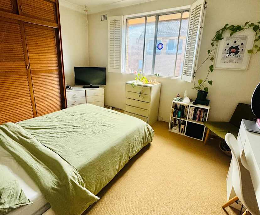 Furnished room in a share house