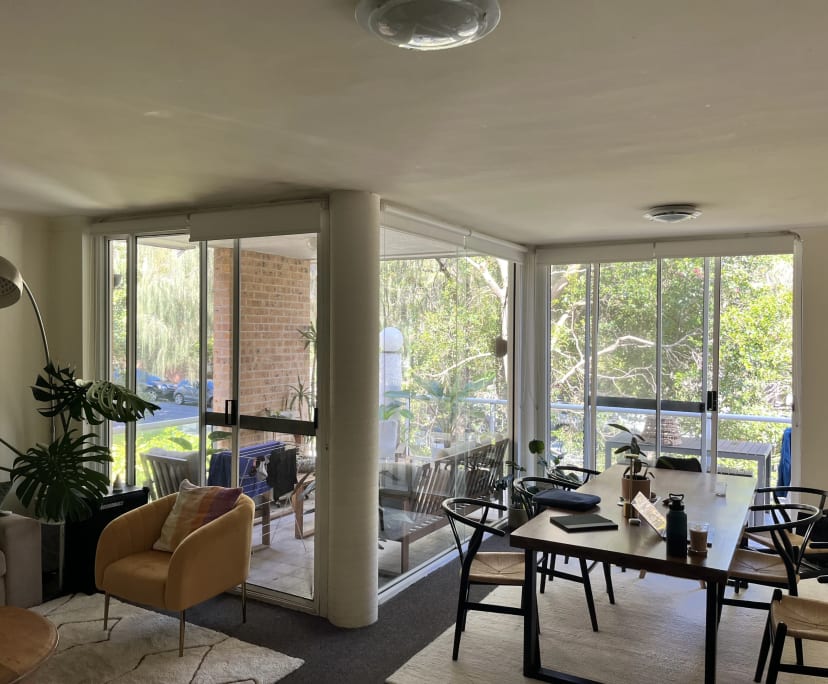 Furnished room in a flatshare