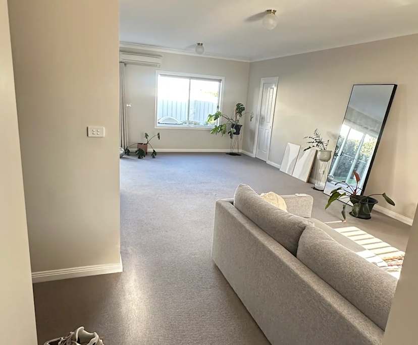 Unfurnished room in a share house