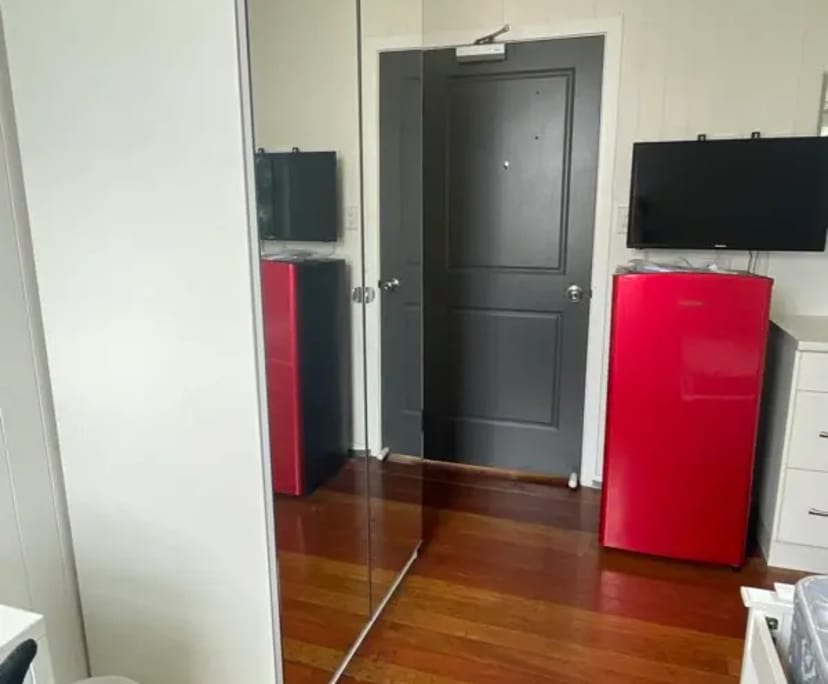 $285-330, Student-accommodation, 2 rooms, Spring Hill QLD 4000, Spring Hill QLD 4000