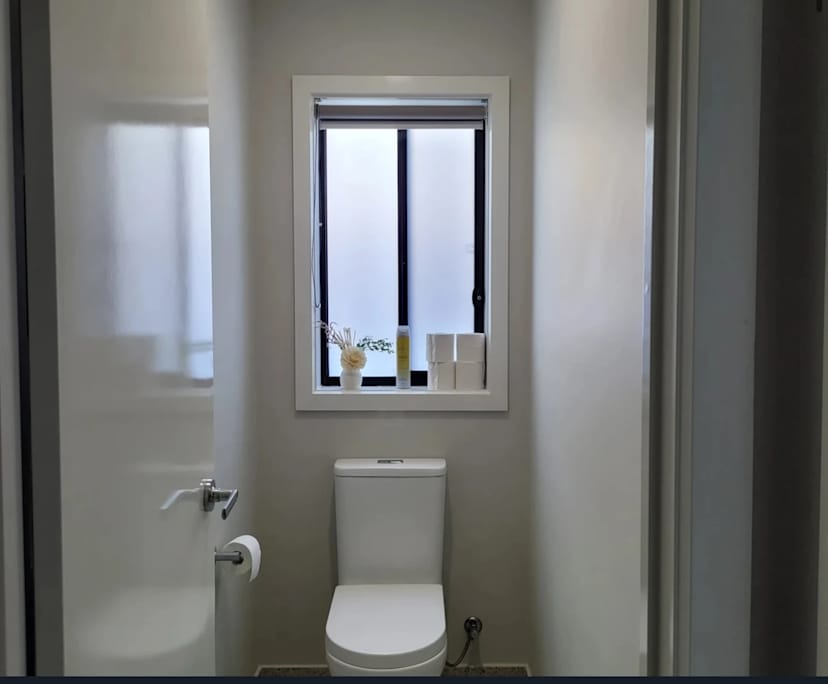 $200, Student-accommodation, 4 bathrooms, Tarneit VIC 3029