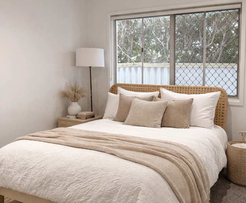 Furnished room with own bathroom