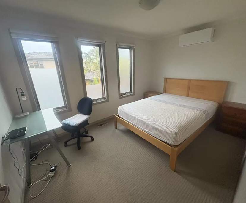 Whole property with 2 rooms for rent