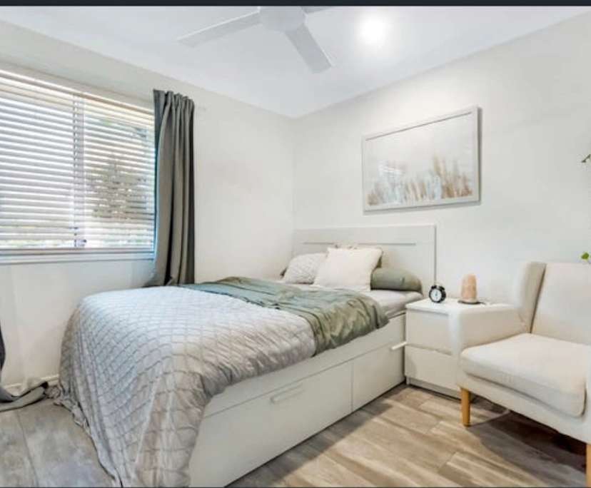 Furnished room with own bathroom