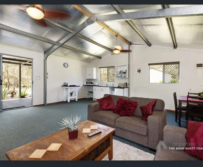 Granny Flat for Rent in Tamborine, Gold Coast 350...