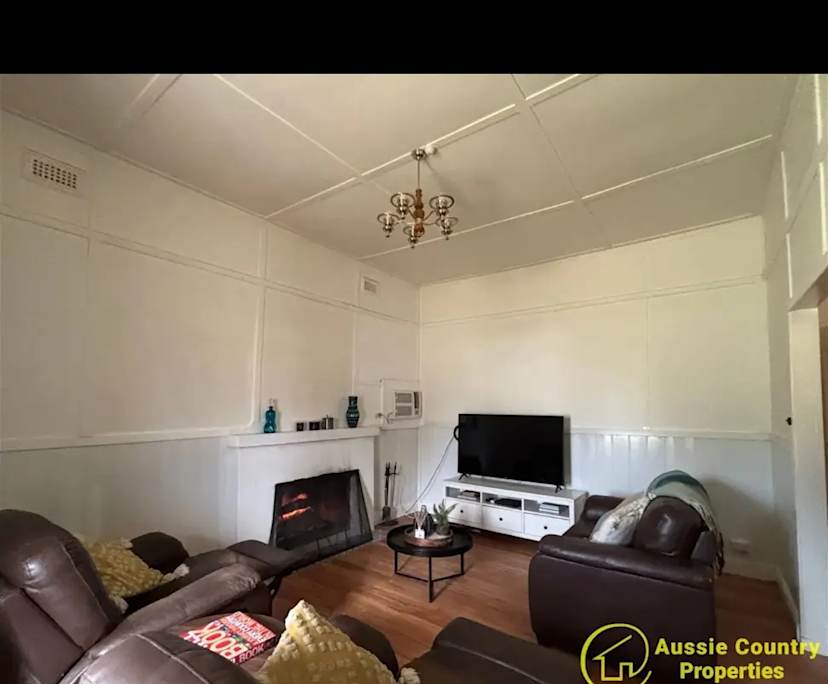 Room in a share house