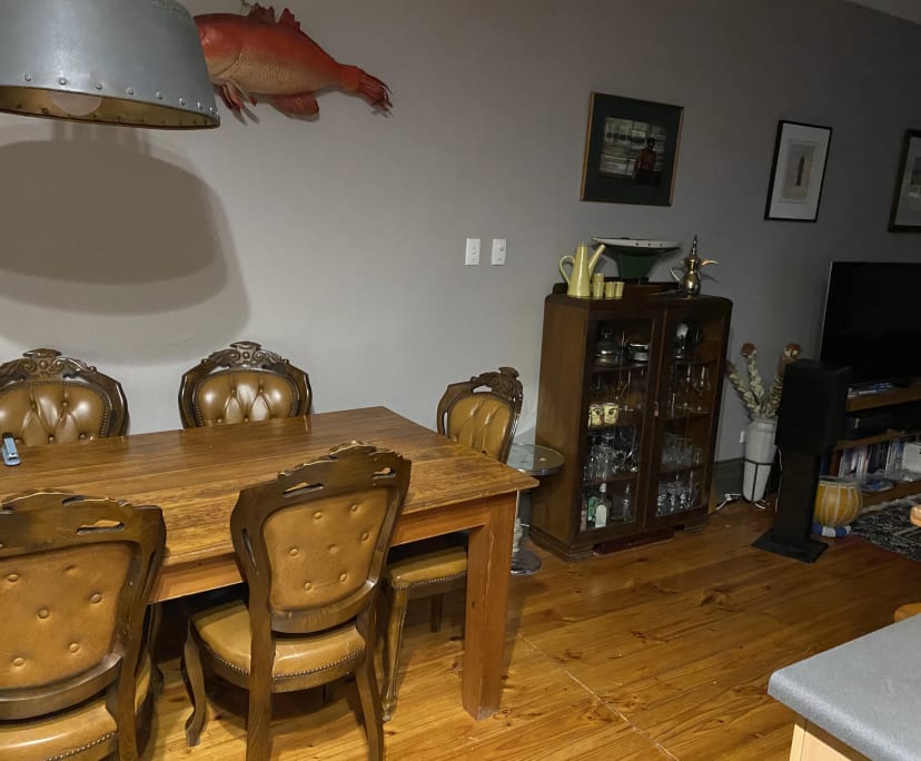 Room in a share house