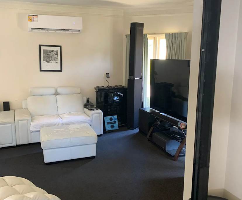 $250, Share-house, 3 bathrooms, Templestowe VIC 3106