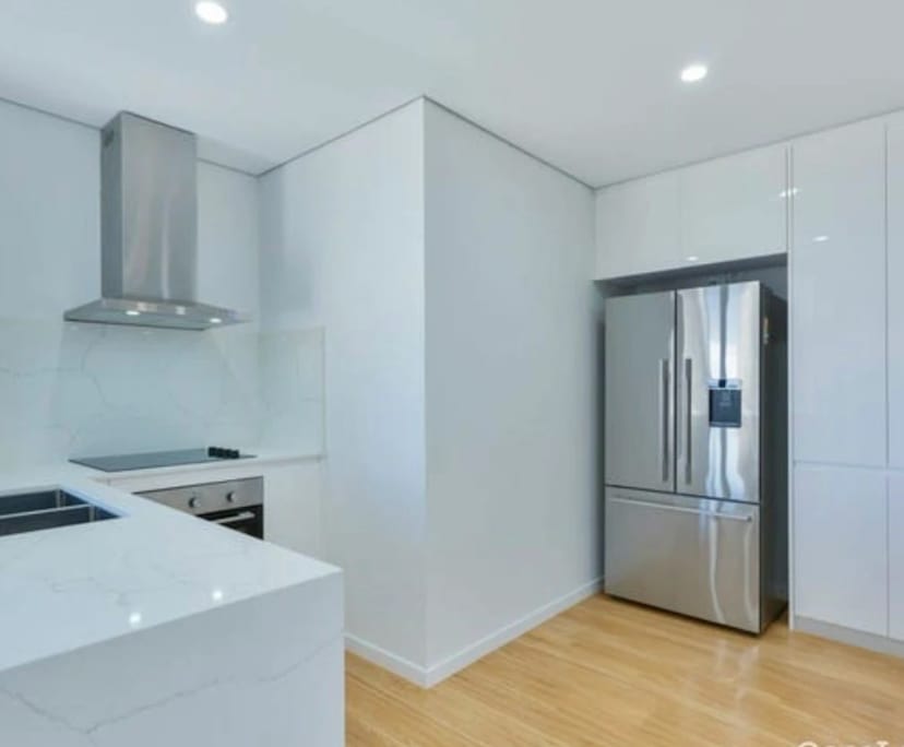 Unfurnished room in a flatshare