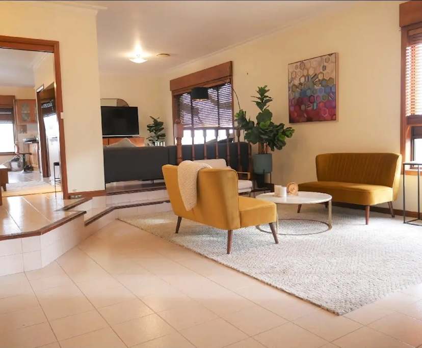 Room in a share house