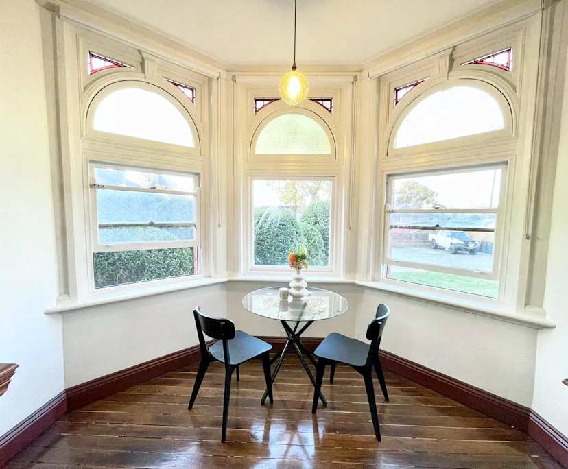 $580, 1-bed, 1 bathroom, Burwood NSW 2134