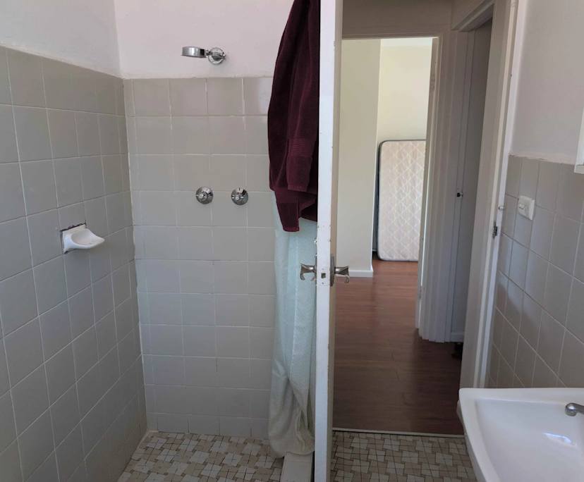 $265, Flatshare, 2 bathrooms, Campsie NSW 2194