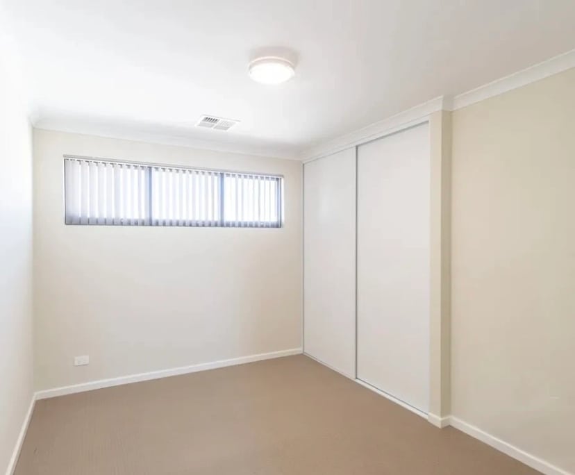 Unfurnished room in a share house