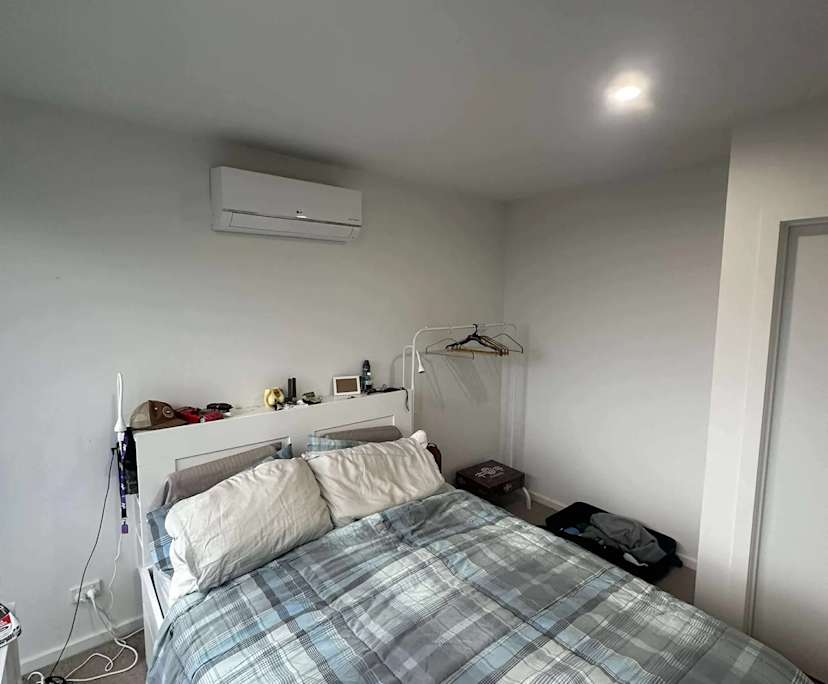 Room in a share house