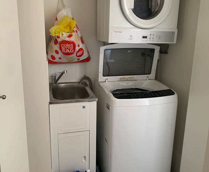 $400, Flatshare, 2 bathrooms, South Brisbane QLD 4101