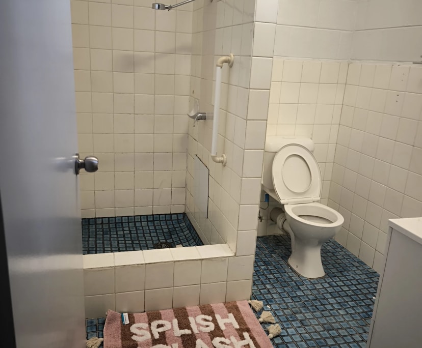 $280-300, Flatshare, 2 rooms, Westcourt QLD 4870, Westcourt QLD 4870