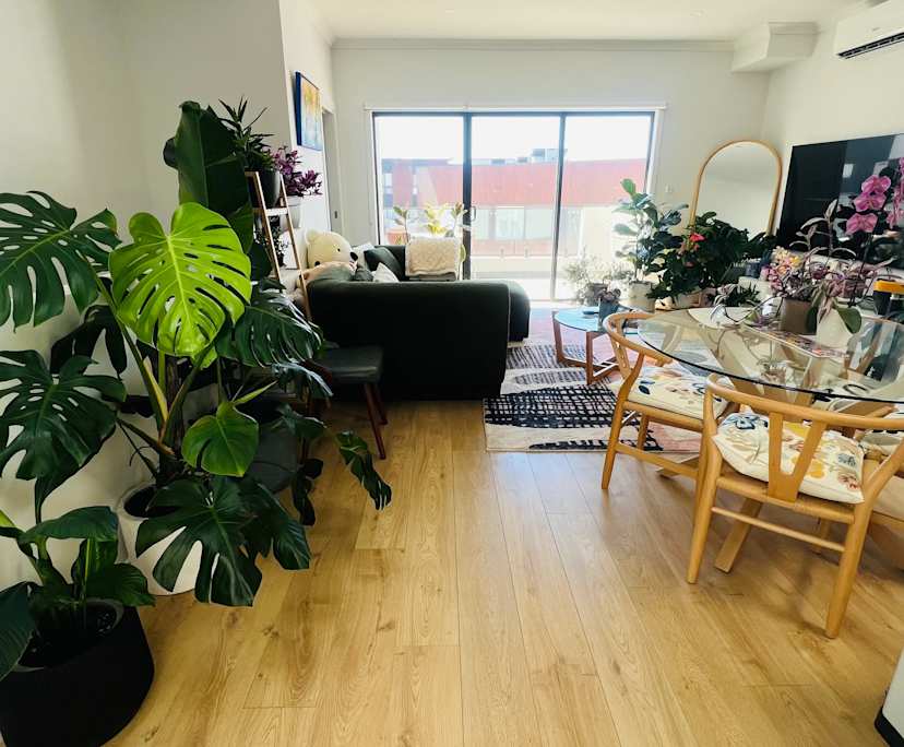 Furnished room with own bathroom