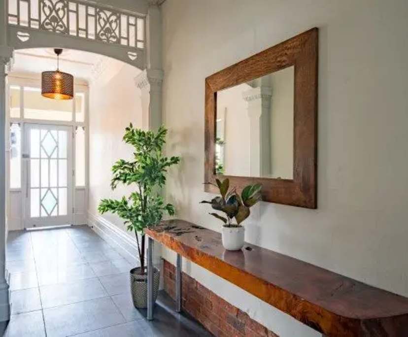 $900, Whole-property, 2 bathrooms, St Kilda VIC 3182