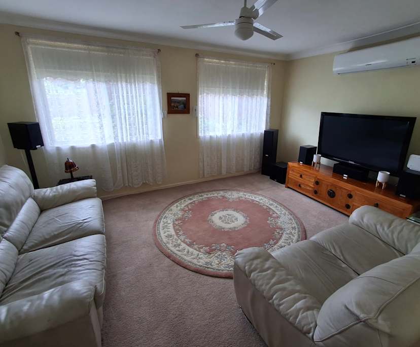Room in a share house