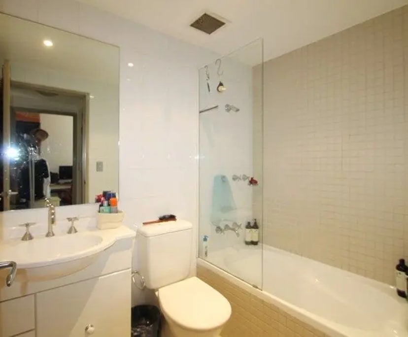 Furnished room with own bathroom