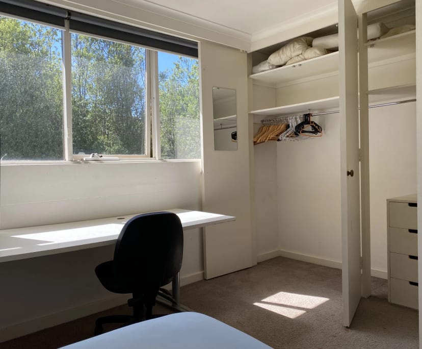 Room in a share house