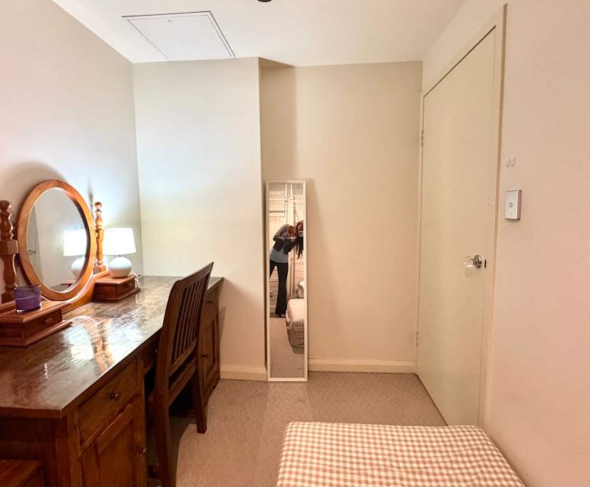 Furnished room in a share house