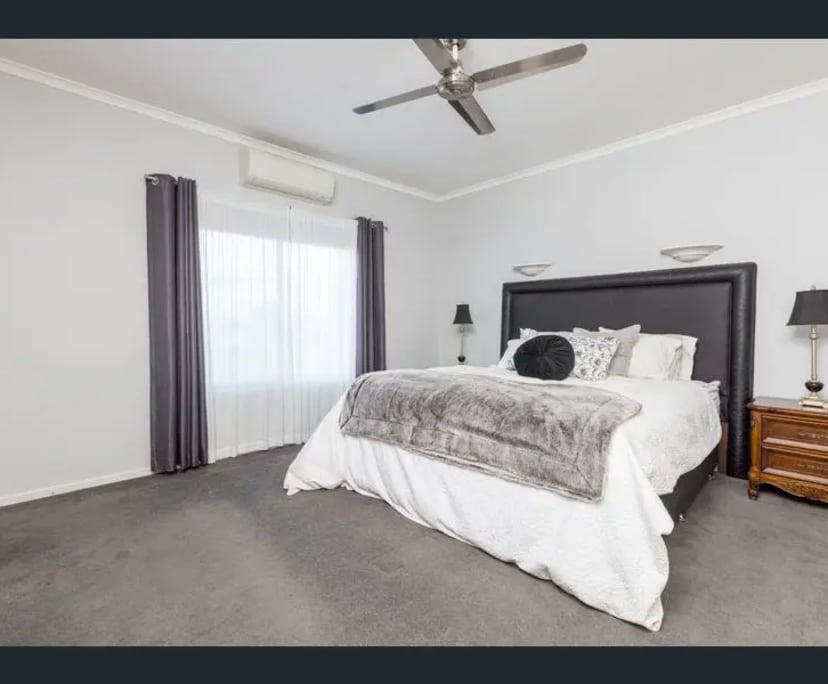 Whole property with 3 rooms for rent