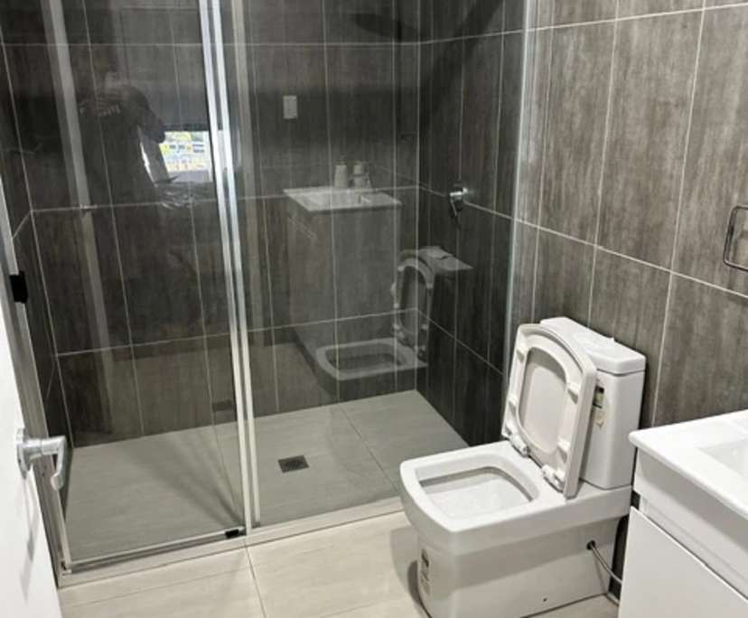 Furnished room with own bathroom