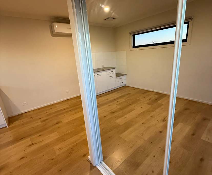 $360, Share-house, 2 bathrooms, Werribee VIC 3030