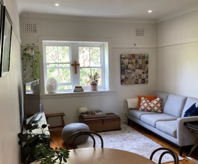 Furnished room in a flatshare