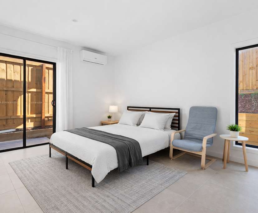 Furnished room with ensuite in a share house