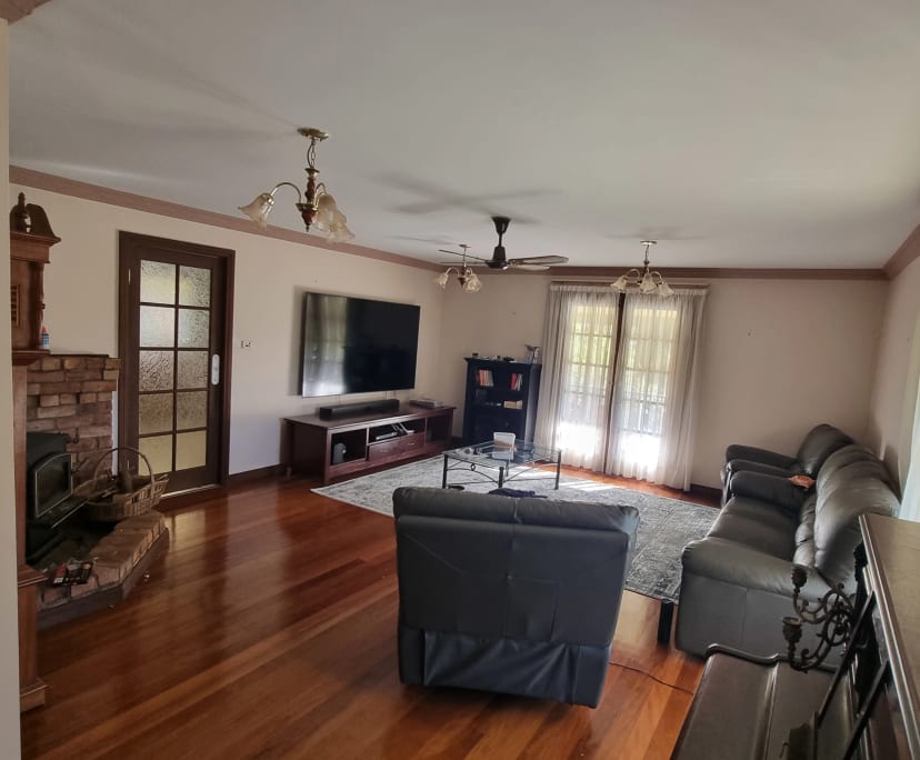 Room in a share house