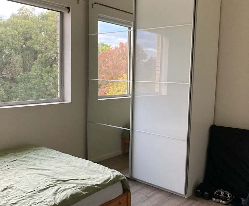 Unfurnished room in a flatshare