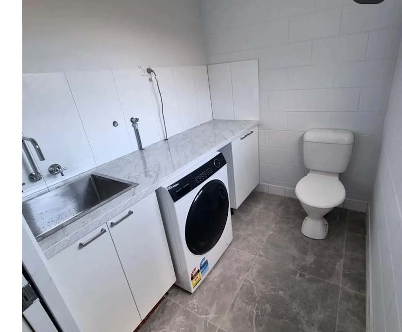 $300, Flatshare, 2 bathrooms, Redlynch QLD 4870