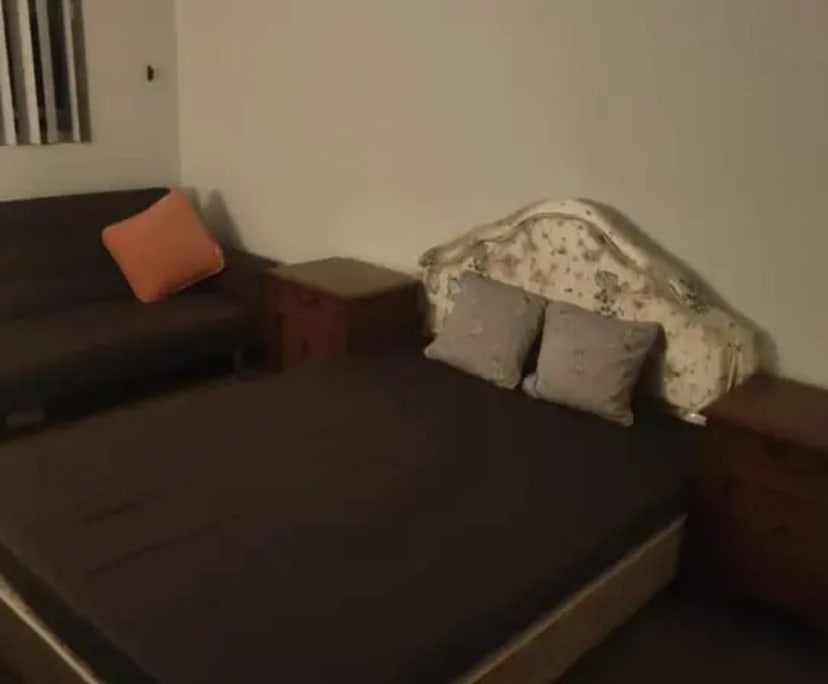 Furnished room with own bathroom